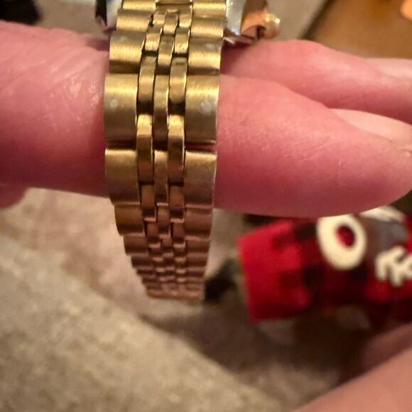 Citizen Quartz Gold Silver Two-Tone Day Date Watch EUC New Battery - Picture 9 of 9